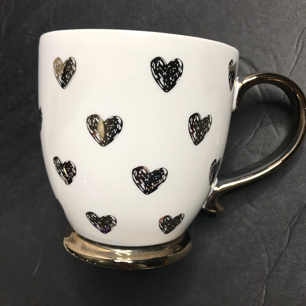 Ciroa Vintage Porcelain Mug With Gold Hearts And Trim